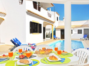 VILLA WITH HEATABLE POOL